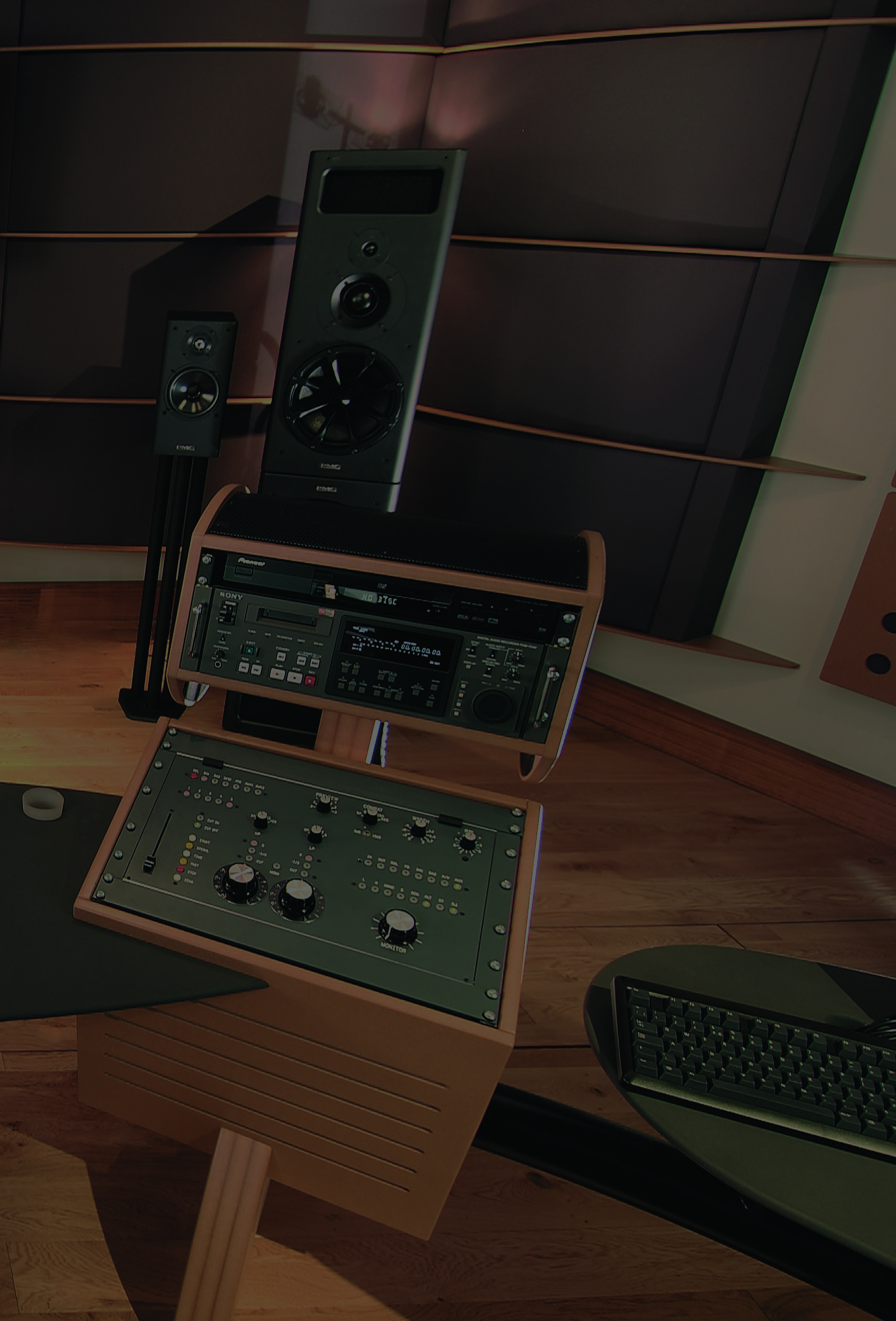 Optimum Mastering - Mastering Studio Console